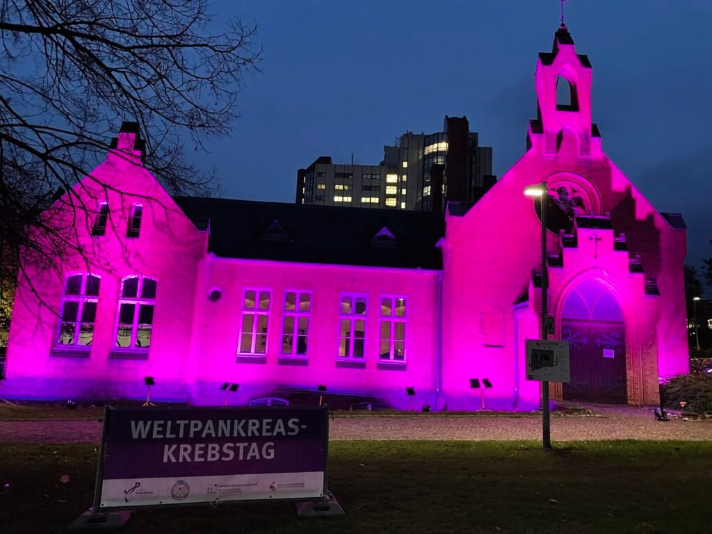 Klinikum Bielefeld Kapelle illuminiert